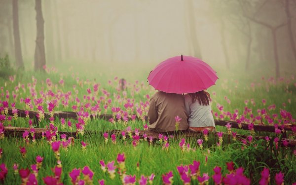 romantic-couple-under-umbrella-wide