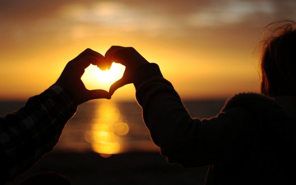 mood-hands-heart-sunset-love-wallpaper-1920x1200