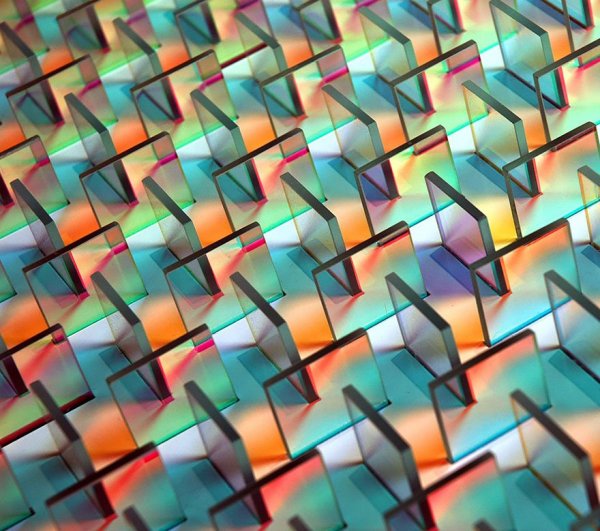 colored-glass-light-installations-chris-wood-8