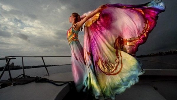 Butterfly-woman-984-x-554
