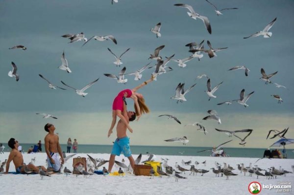 crazy-couple-on-beach