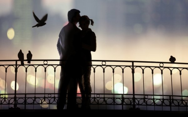 love-couple-night